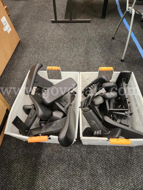 8 pairs of office chair arms