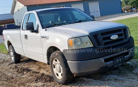 2006 Ford F-150 XL Long Bed 2WD