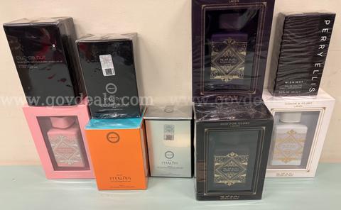 10 Bottles of a variety of Fragrances - Perfume / Cologne - New in Box