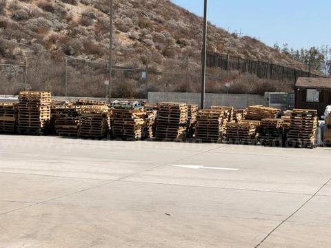 Wood Pallets, Lot of 650
