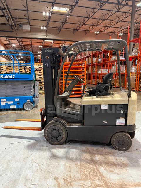 Crown FC4020 Sitdown Electric Forklift
