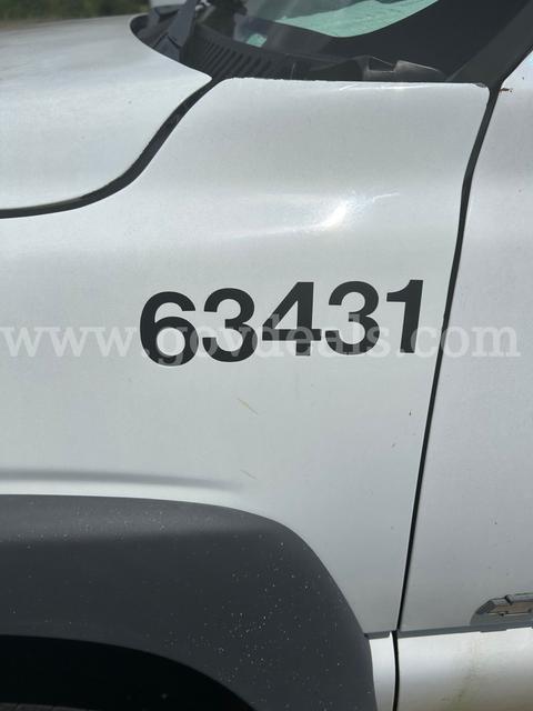 2002 Chevrolet Silverado 3500 Regular Cab 2WD Box Truck
