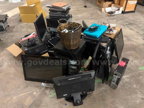 Lot of various PC's and other electronics