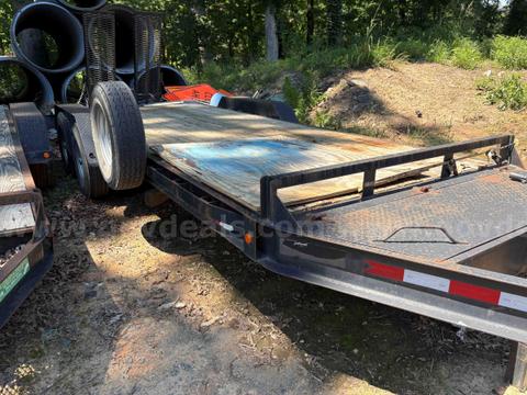 2019 MIKE'S WELDING & TRAILER MFG EQUIPMENT TRAILER