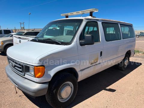 2006 Ford Econoline Bus - 6.0L Turbo Diesel - Needs Transmission Work