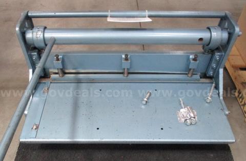 PEXTO NO. 125 BENCH SHEAR