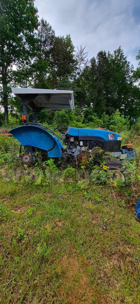 New Holland TN-70 Tractor 42-99