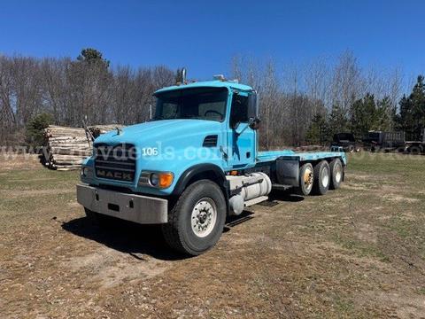 2003 Mack CV513