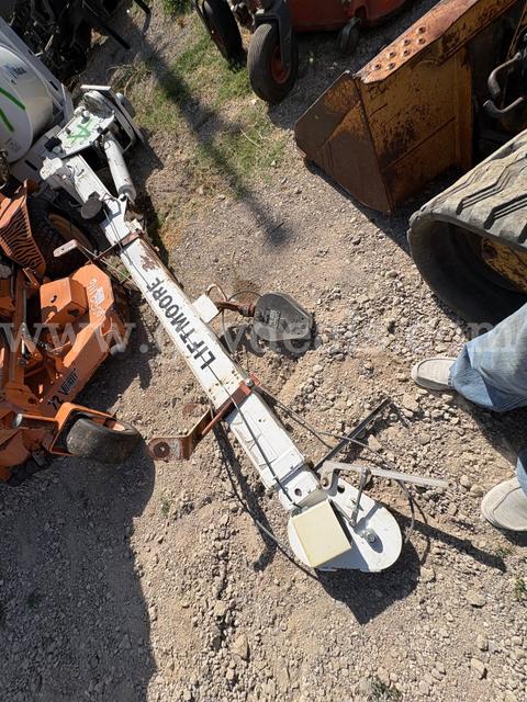 2018 LIFTMOORE 2550XP CRANE