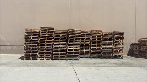 Wood Pallets, Lot of 400