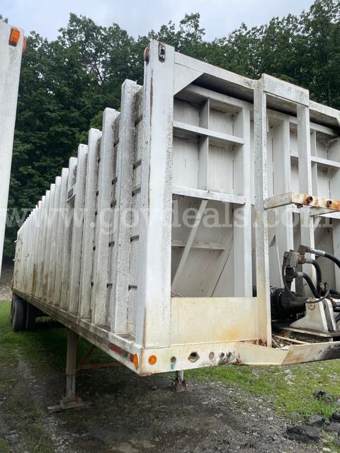 1987 Vulcan trash ejector trailer