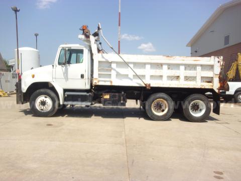 2003 Freightliner FL80