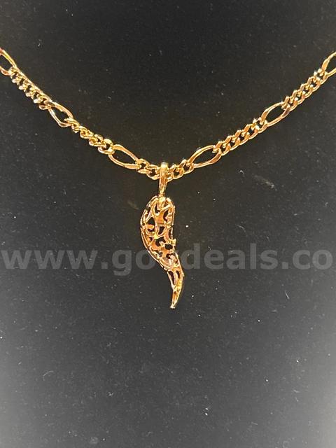 20β Small Figaro Chain Necklace W/ Filigree Italian Horn Pendant 24K Real Gold Filled.