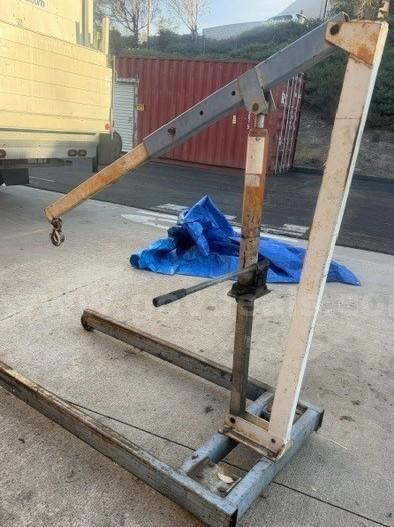 OTC Floor Crane - 1000 lb