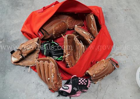 Youth Baseball Gloves
