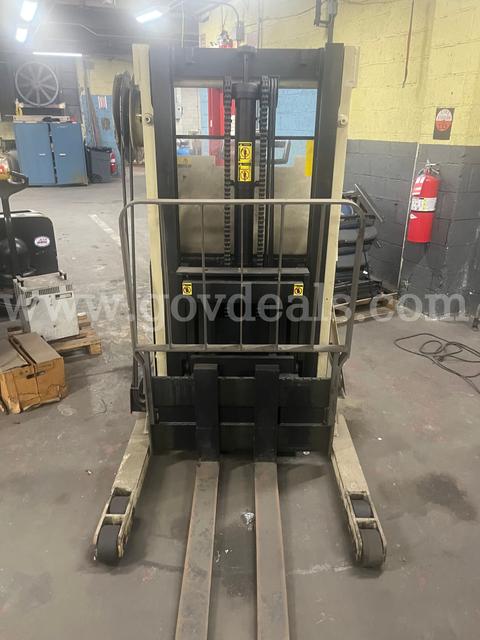 Lot of (2) Inoperable PIT Walkie Pallet Jacks