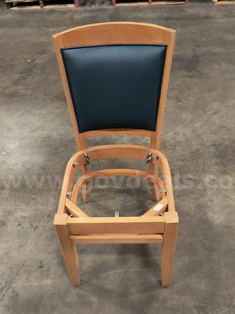 (18) chairs with no bottoms