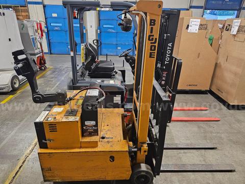 Big Joe walk behind pallet jack & Big Joe walk behind forklift & Big Battery Charger (Batteries included)