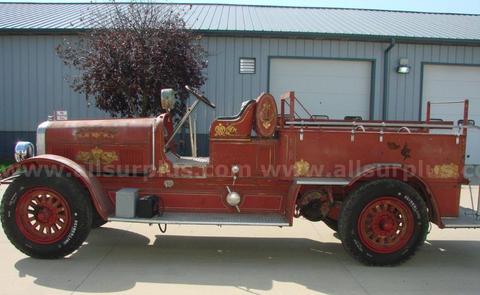 1927 Seagrave Fire Truck – Runs, Drives & Titled
