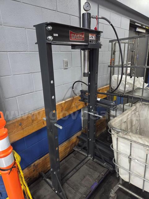 Dake Hydraulic Press