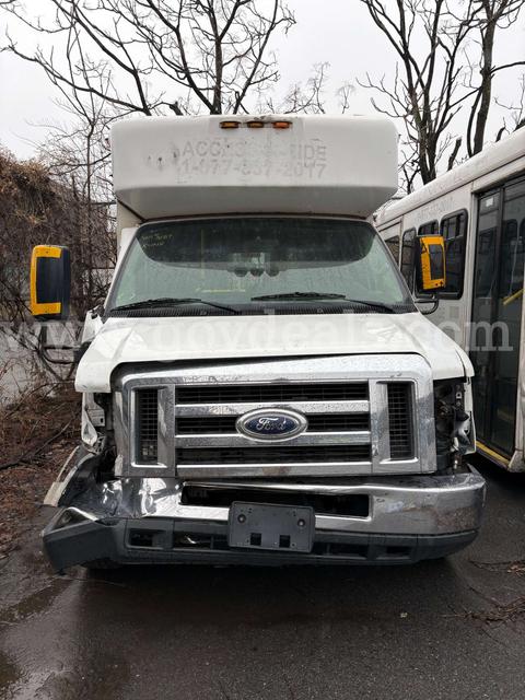 2014 Ford Metrolite Wheelchair ACCESSIBLE VAN(5187)