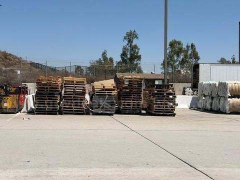 Wood Pallets, Lot of 220