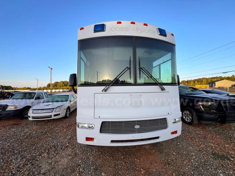 2005 Winnebago / Farber Specialty Vehicle