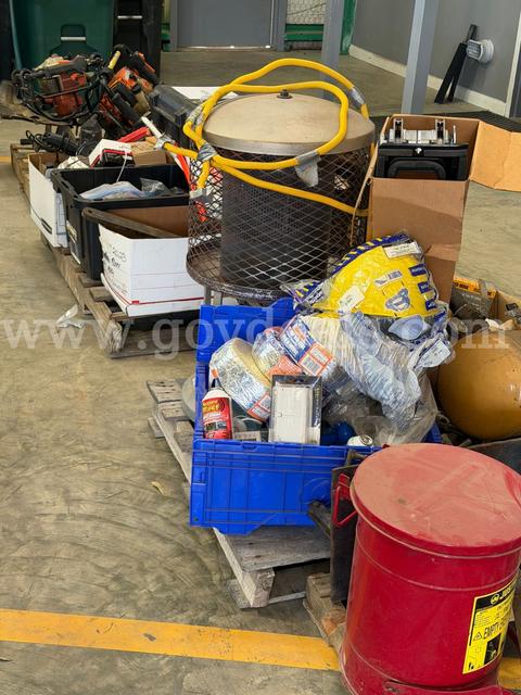 Miscellaneous Hardware and Tools (Lot 6)