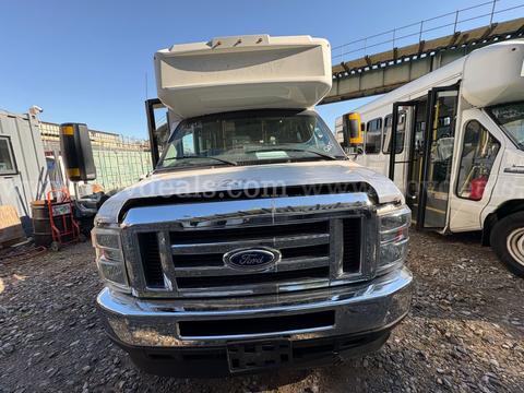 2016 Ford Econoline (5205)