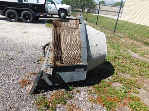 2012 BOBCAT CONCRETE MIXER