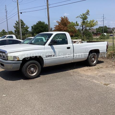 2001 Dodge Ram 1500 Reg. Cab Long Bed 2WD
