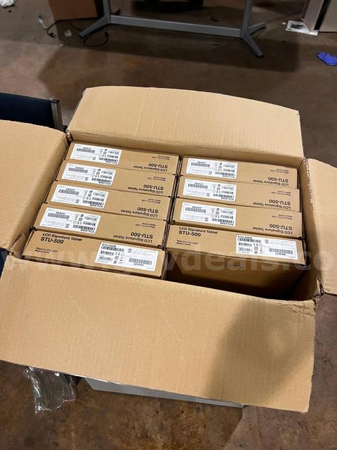 Lot of 9 Wacom LCD signature Tablets, STU-500