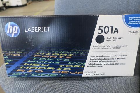 LOT OF (13) HP LASER JET 501A BLACK PRINT CARTRIDGE MODEL: Q6470A- NEW IN BOX!