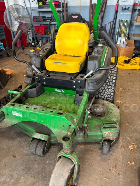 60" John Deere z930M