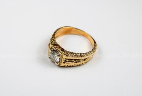 Gold Man’s Diamond Ring