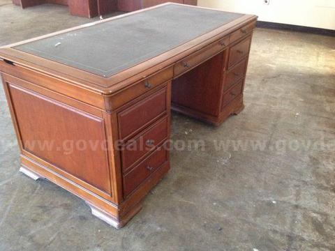 Loft 102 Mdl 645TL Executive desk