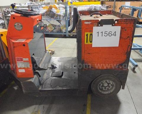 Lot of 6 Toyota Tow Motors - Batteries Included