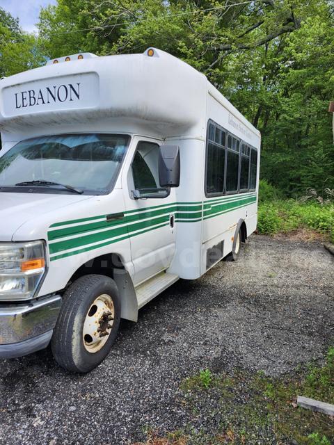 2011 Ford E350 12 Passenger Van
