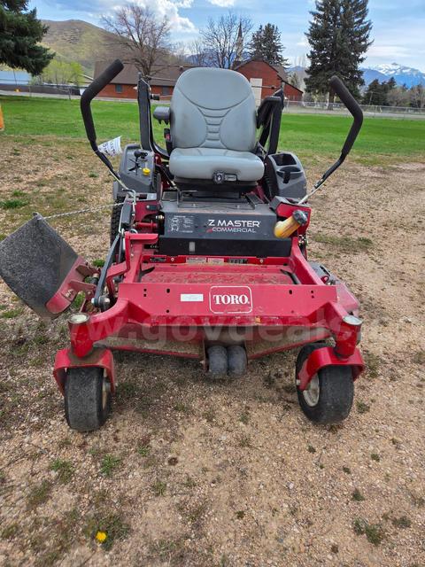 Toro riding lawn mower