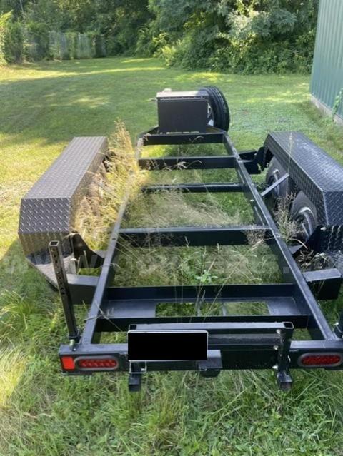 Triton Trailer