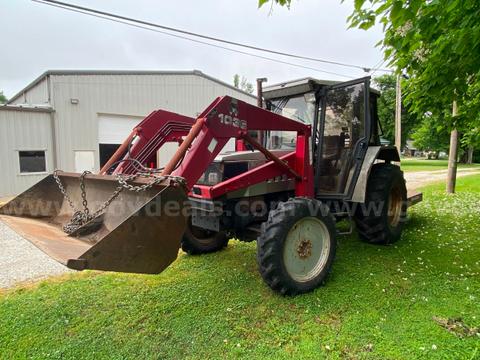 6065 Massey Ferguson Tractor w/Bush Hog