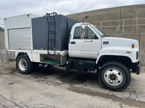 2002 GMC C7H042