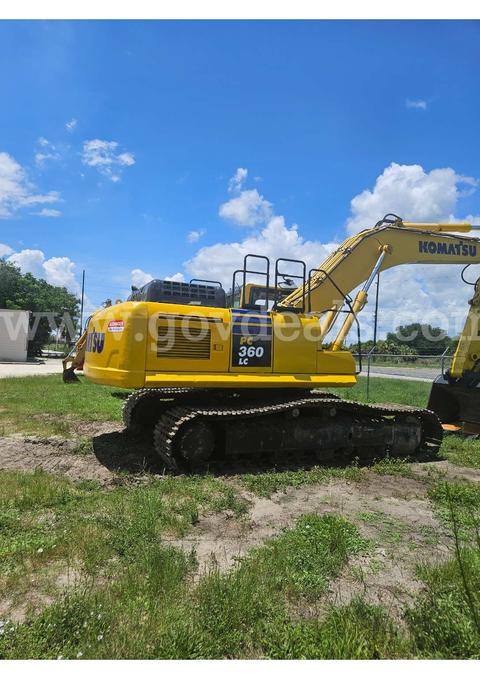 2013 Komatsu PC 360 LC-10 Tracked Excavator 2,600 Hours