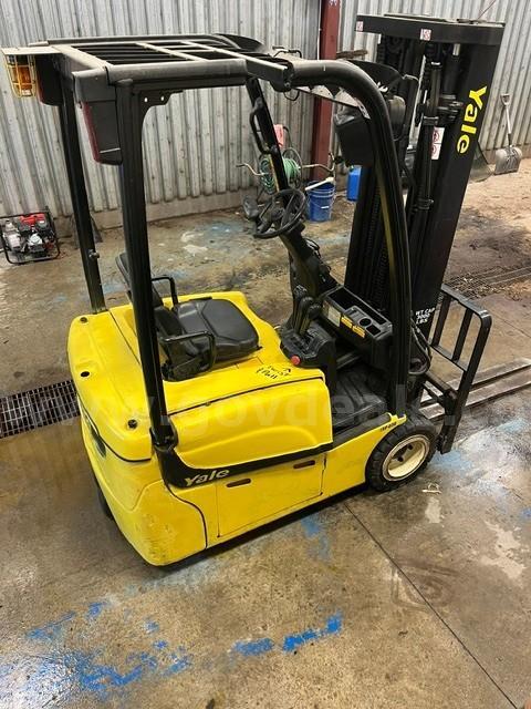 2011 Yale Electric Forklift