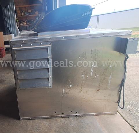 Stainless Steel dog box for pickup