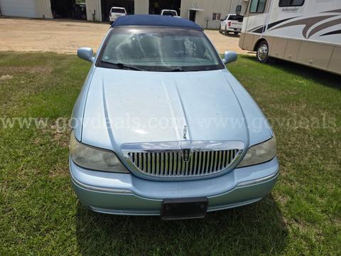 2009 Lincoln Town Car Signature Limited