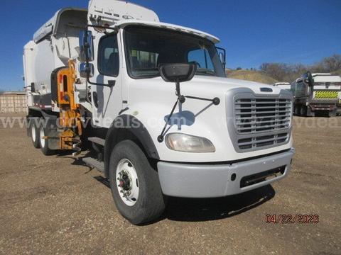 2015 Freightliner M2 112 - LaBrie Packer Truck - Cummins ISL G 8.9L L6 - CNG Fue