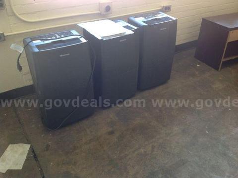 Lot of (3) Hisense Mdl DH7019K1G Dehumidifier