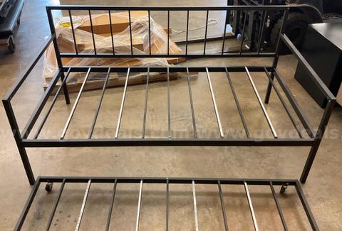Trundle bed