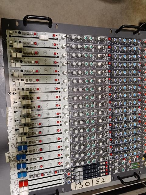 AUDIO MIXER